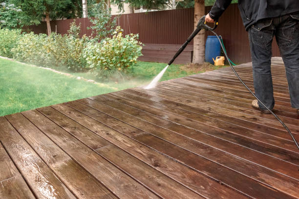 Best Pool Deck Cleaning  in Fort Salonga, NY